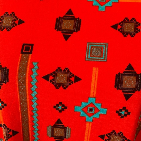 LuLaRoe “IRMA” HIGH-LOW TUNIC OVERSIZED TOP SIZE EXTRA SMALL 🌟NWT🌟 - Picture 3 of 11